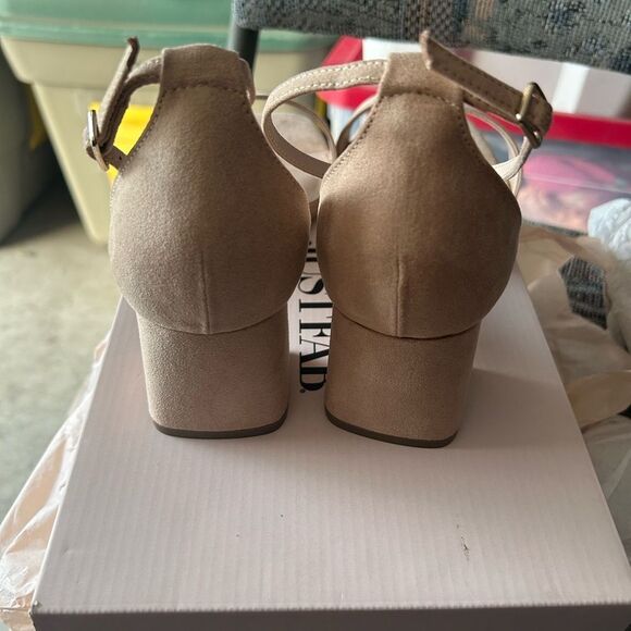 NIB JustFab Tan Heels with Suede Finish and Ankle Strap - Picture 11 of 14